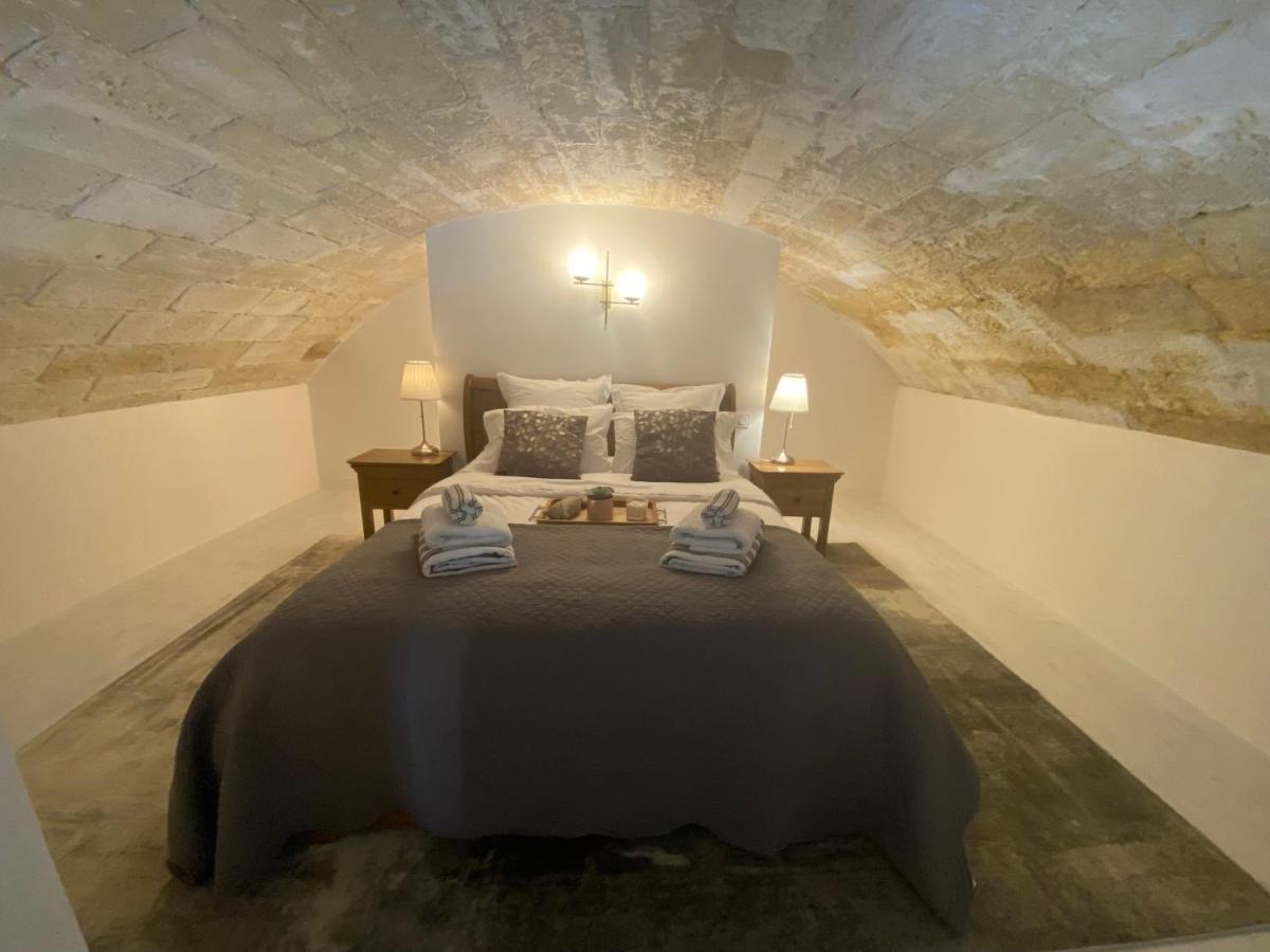 Appartement Avec Piscine Privee Dans Residence Pour 6 Personnes ユゼ エクステリア 写真