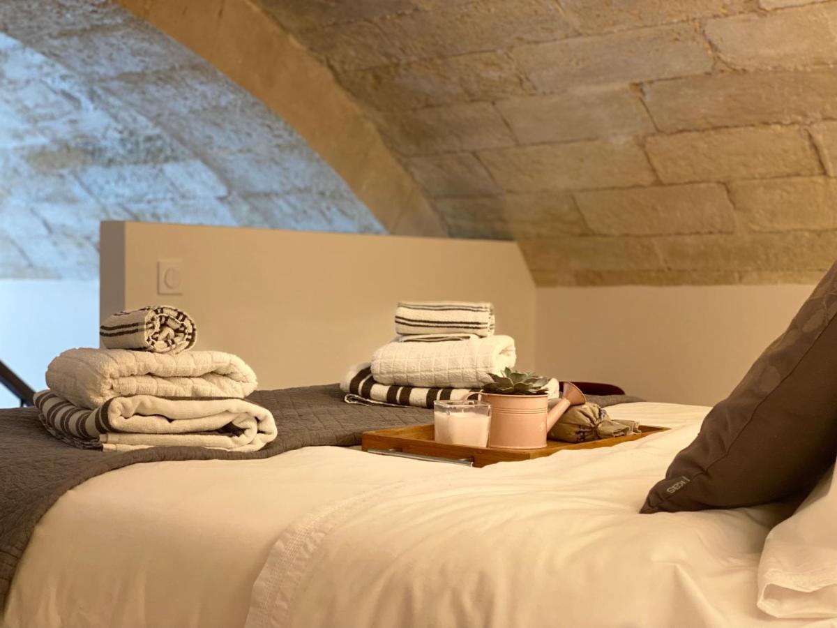Appartement Avec Piscine Privee Dans Residence Pour 6 Personnes ユゼ エクステリア 写真
