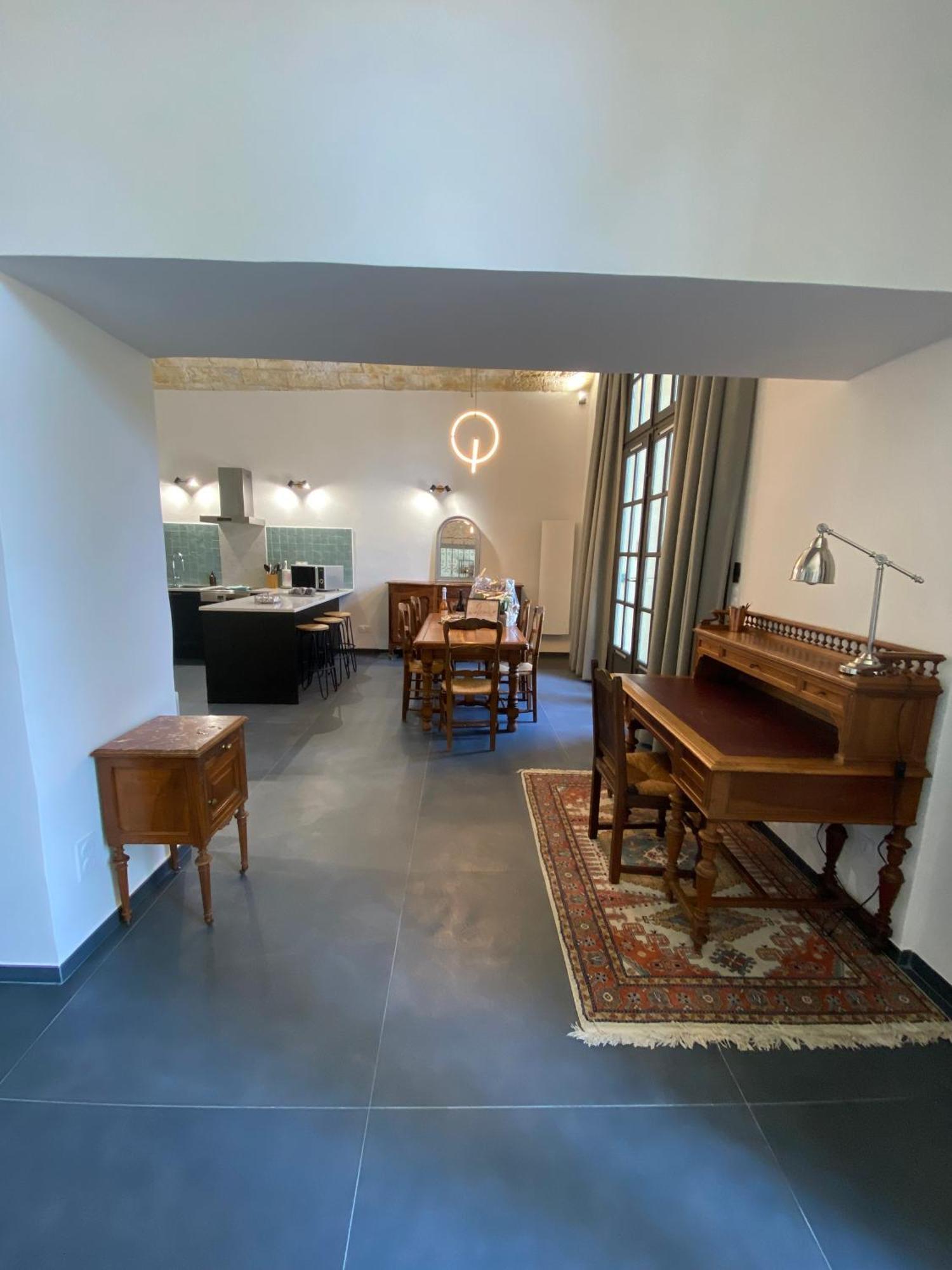 Appartement Avec Piscine Privee Dans Residence Pour 6 Personnes ユゼ エクステリア 写真