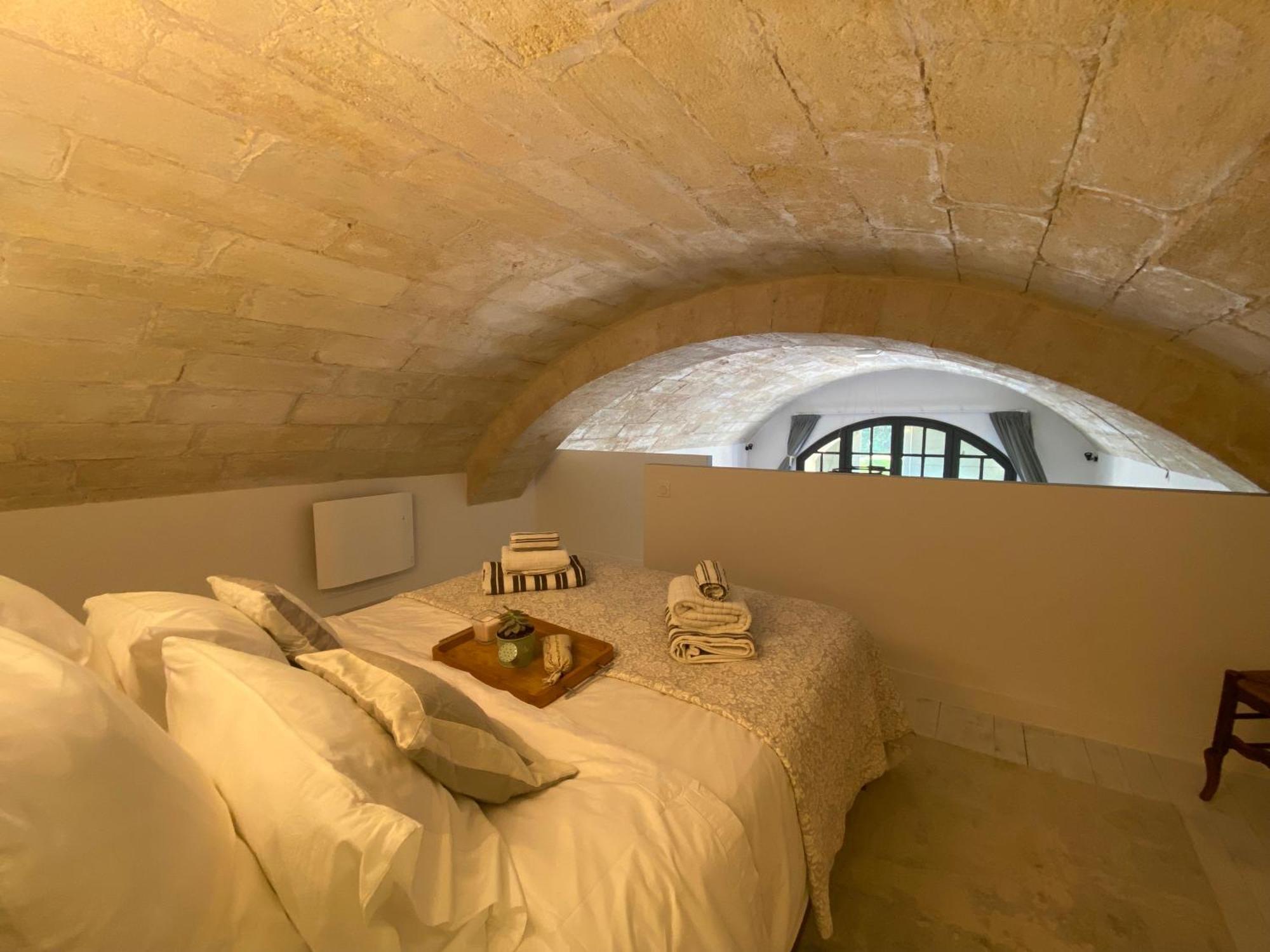 Appartement Avec Piscine Privee Dans Residence Pour 6 Personnes ユゼ エクステリア 写真
