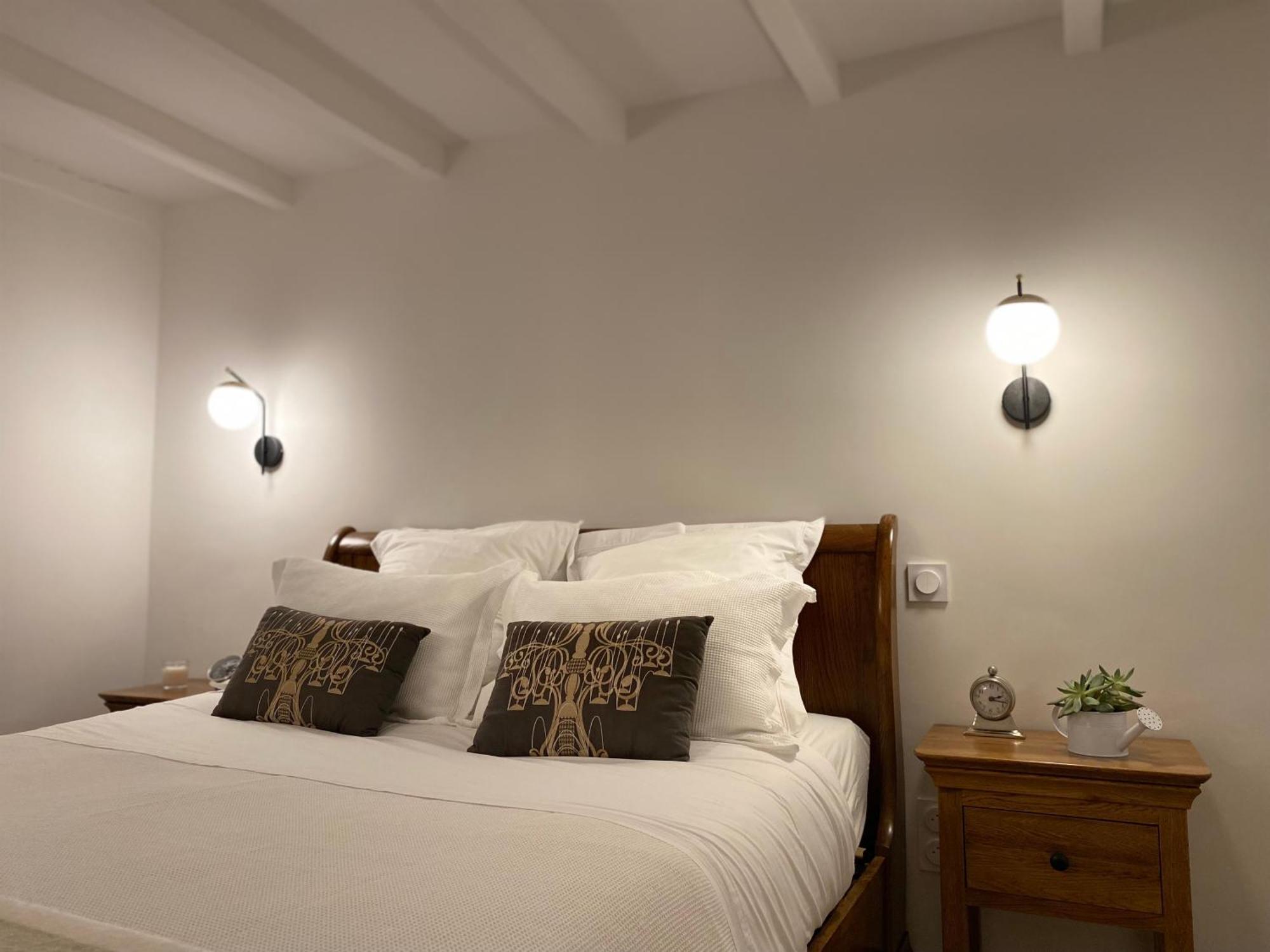 Appartement Avec Piscine Privee Dans Residence Pour 6 Personnes ユゼ エクステリア 写真