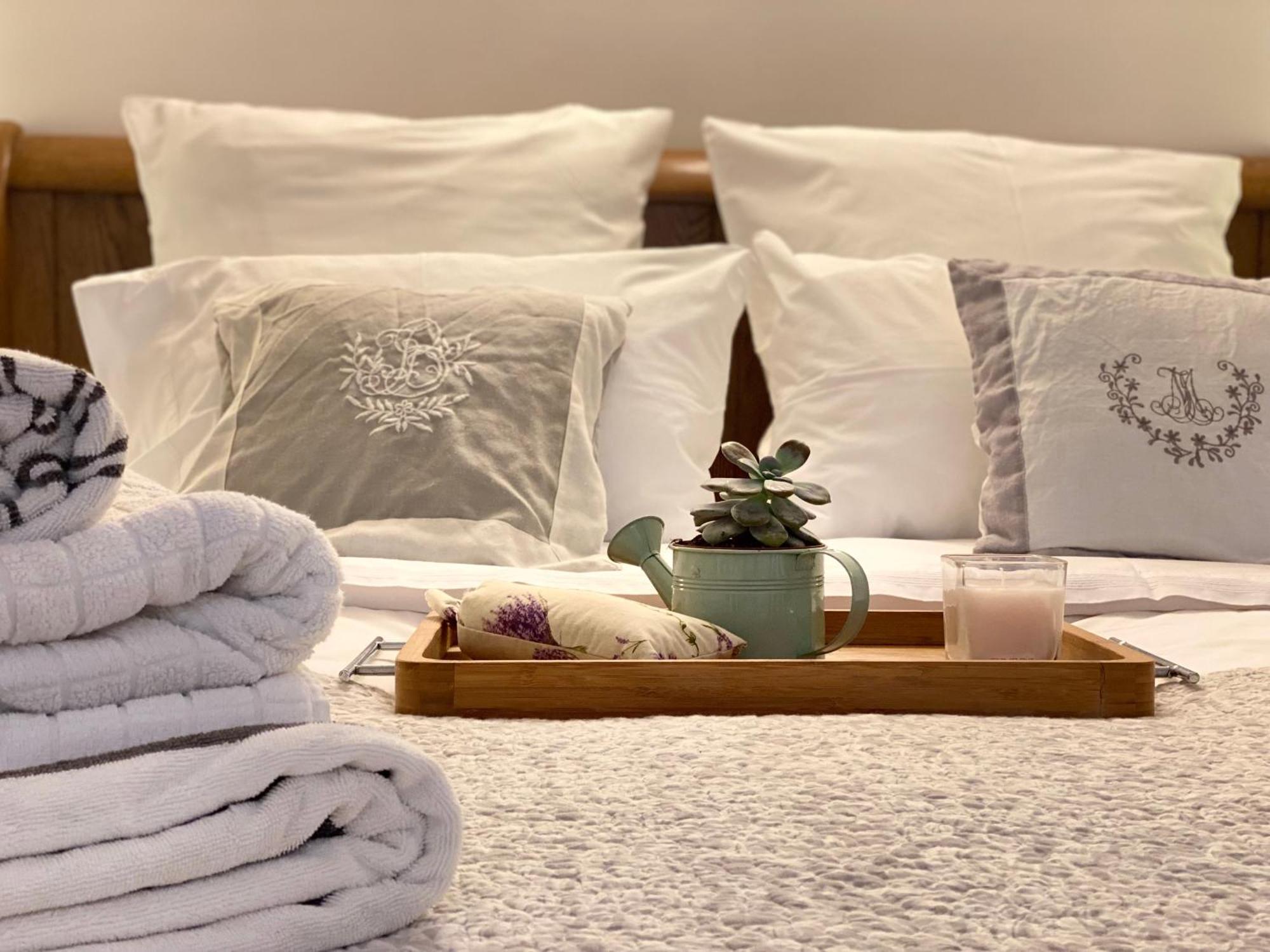 Appartement Avec Piscine Privee Dans Residence Pour 6 Personnes ユゼ エクステリア 写真