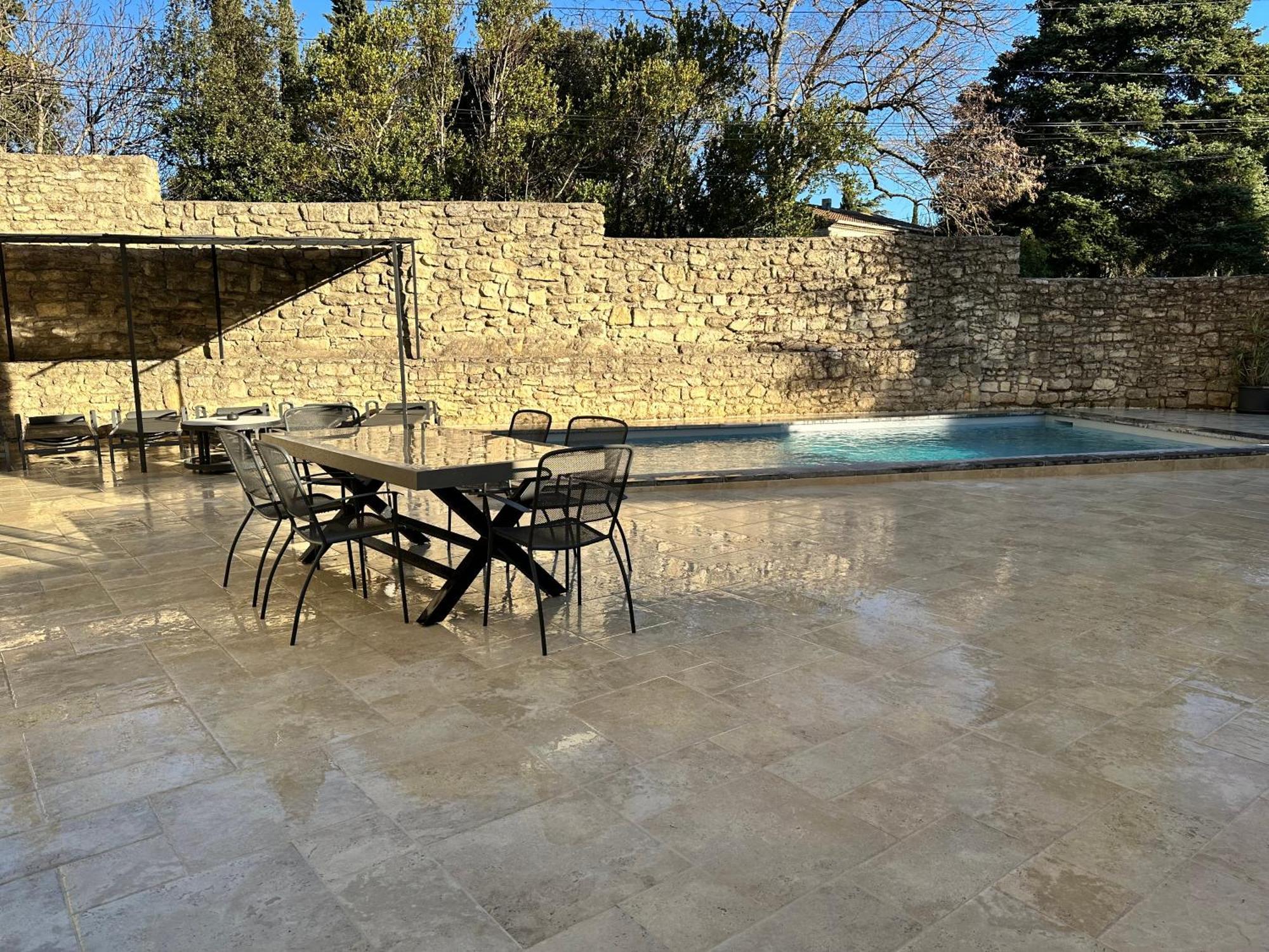 Appartement Avec Piscine Privee Dans Residence Pour 6 Personnes ユゼ エクステリア 写真